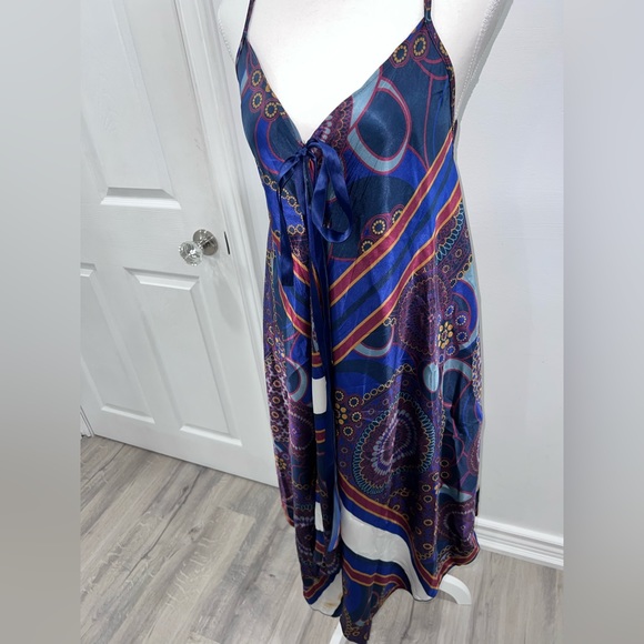 Paisley Flowy Dress - Picture 2 of 6